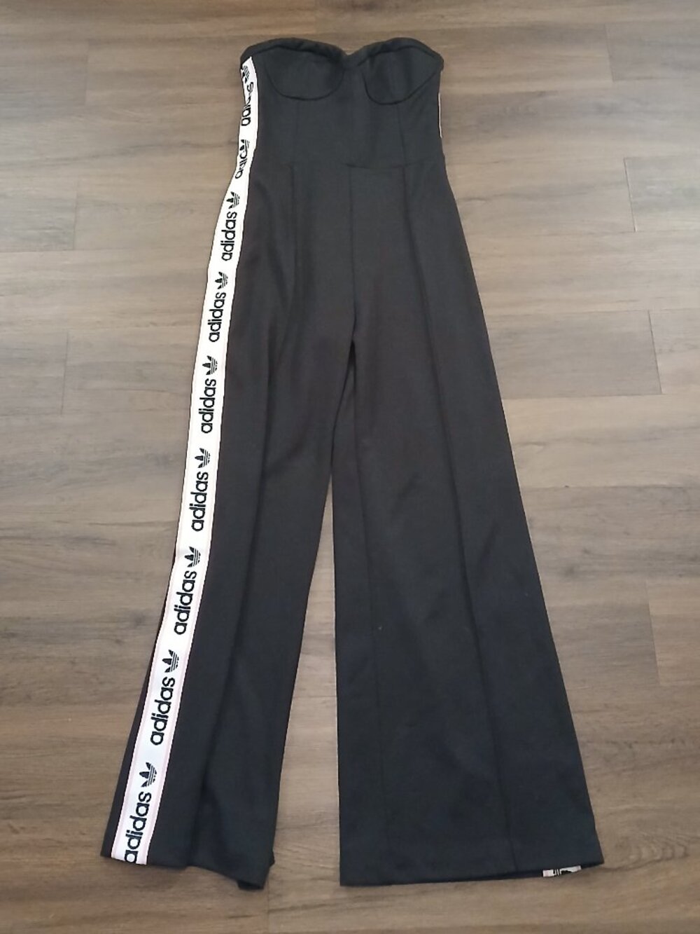 RARE Adidas Wide Leg Strapless Jumpsuit Logo NWT L DESIGNER - Picture 4 of 9